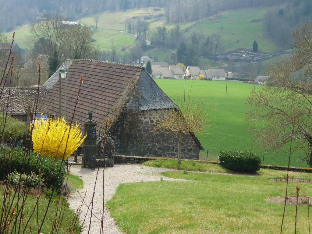 Auberge De L'Aspre Fontanges Exteriér fotografie